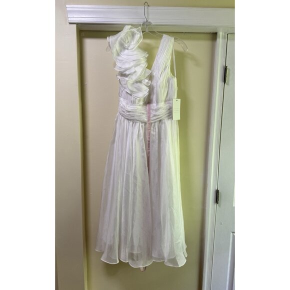 V-neckline Alluring Midi Dress by Mac Duggal 70165 Size 6 (See model pictures) - Picture 1 of 10